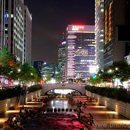 Mama Guesthouse Myeongdong
